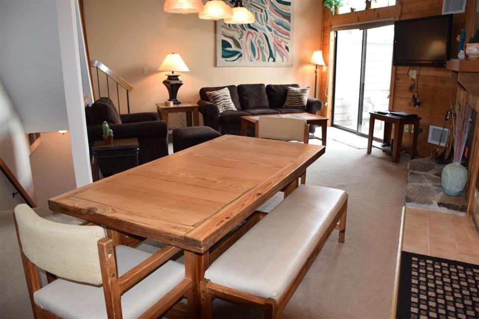Seven Springs Sunridge 2 Bedroom Standard - Ski-in Out! *