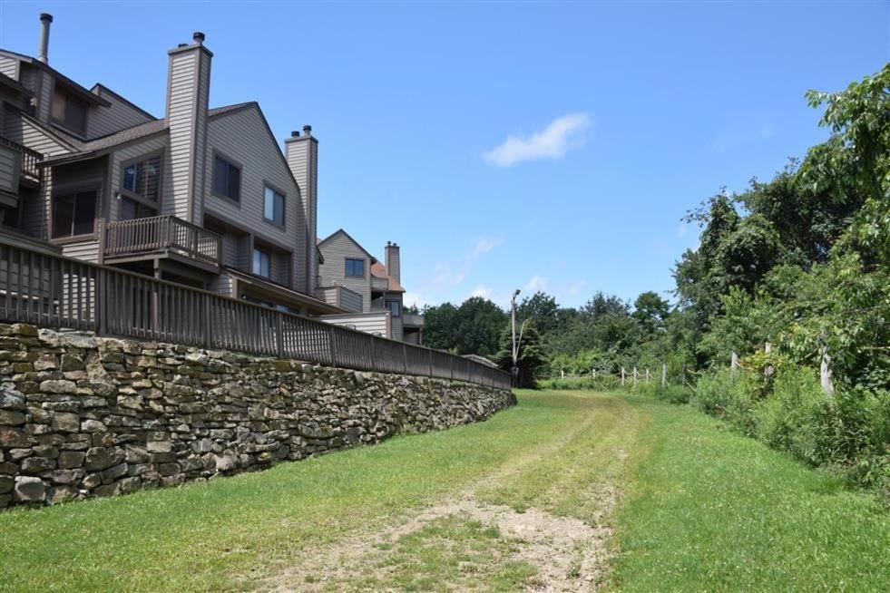 Seven Springs Sunridge 2 Bedroom Standard - Ski-in Out! *